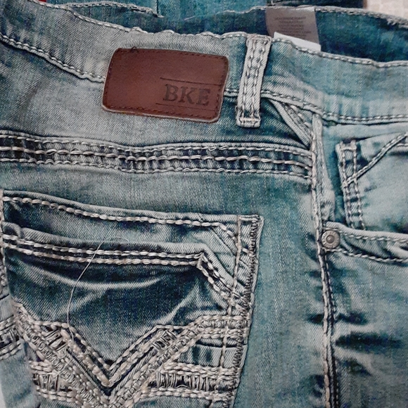 BKE - Picture 1 of 1